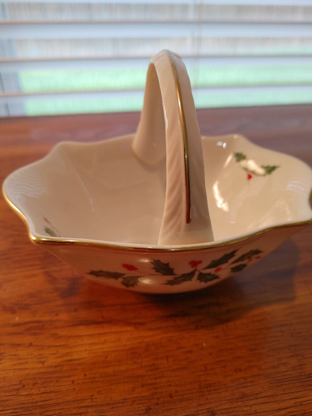 Lenox Holiday basket